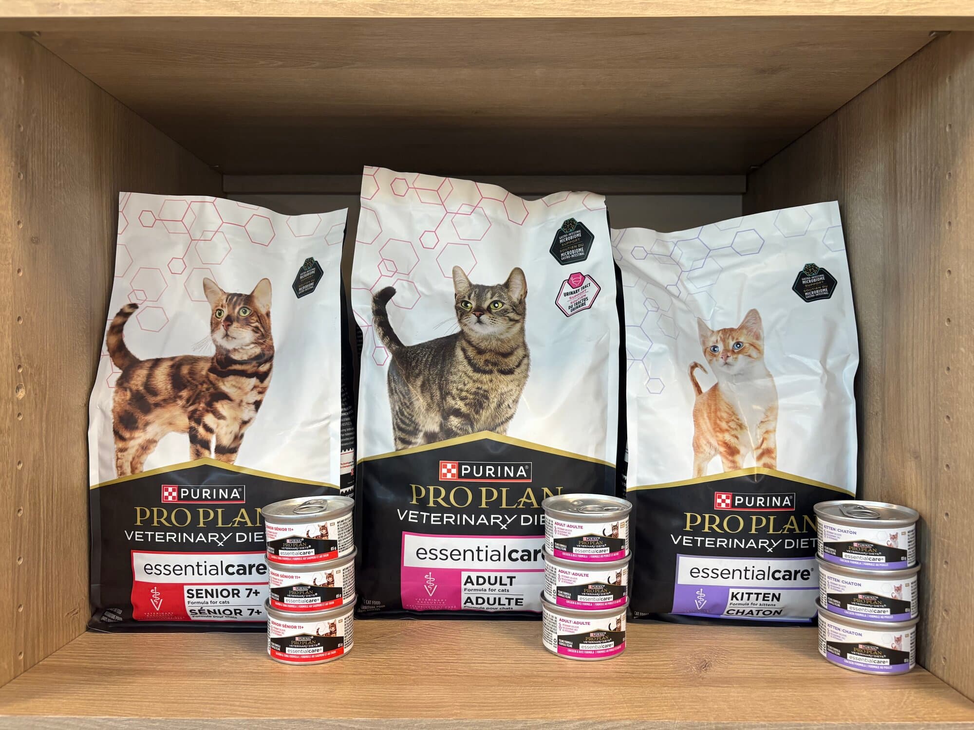 Cover Image for Choosing the Right Pet Food – Facts from Your Trusted Edmonton Vet Team